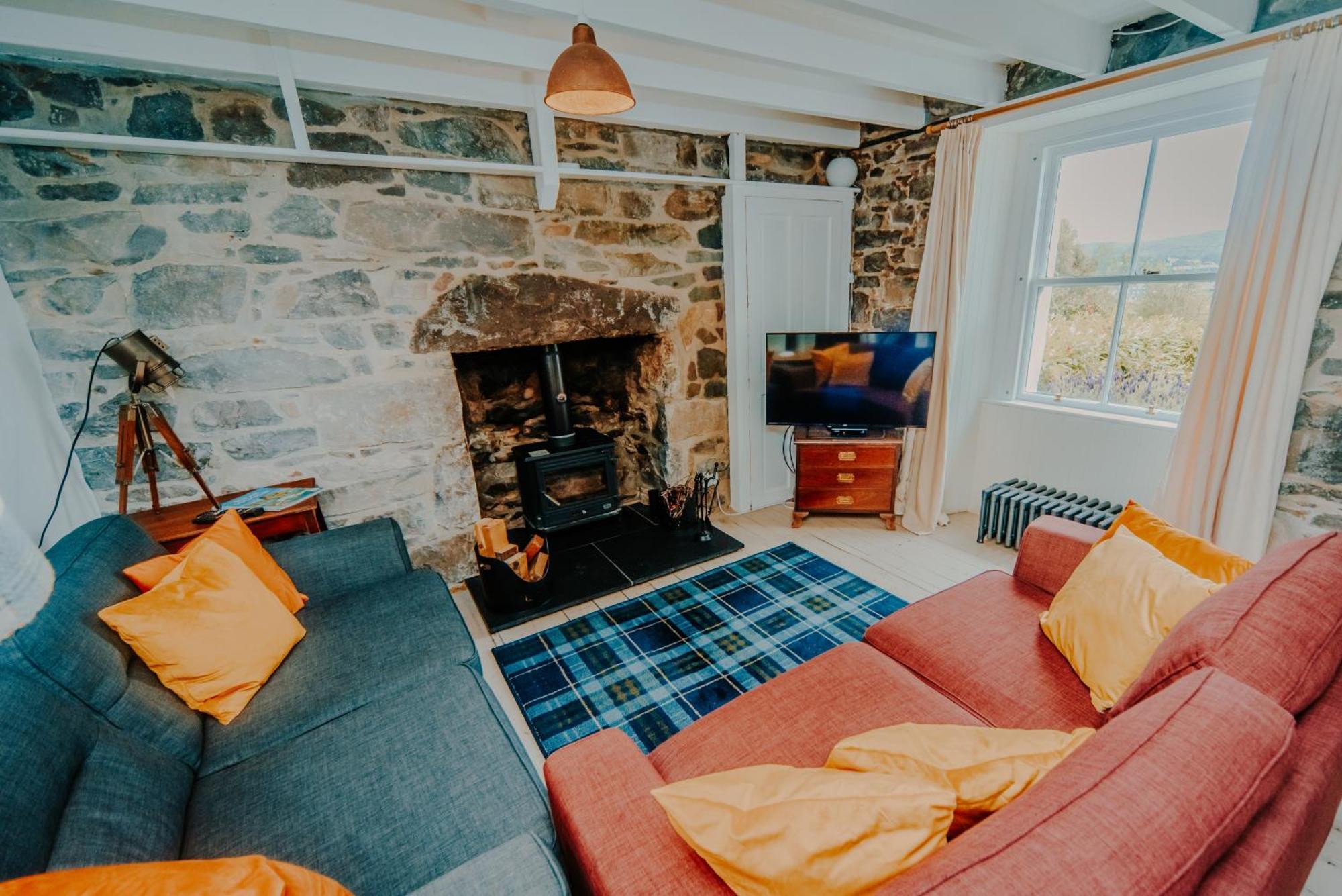 Old Kyle Farm - Stunning Views - 2 Mins From Skye Bridge Kyleakin Exterior foto